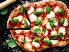 Pizza à la maison - délicieuses recettes