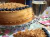 How to make a delicious honey cake at home: step-by-step recipes with photos