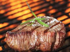 Comment faire mariner le steak parfait Comment faire mariner un steak de bœuf au barbecue