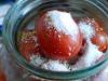 Çek usulü konserve domatesler Çek usulü sterilizasyonsuz domatesler