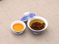 Dian Hong tea: varieties and beneficial properties of the drink