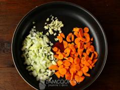 How to make zucchini soup with meatballs